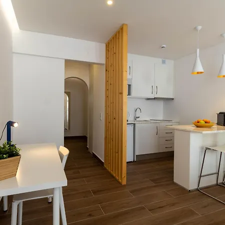 The Navigator - Ocean Heights ホテル 2*