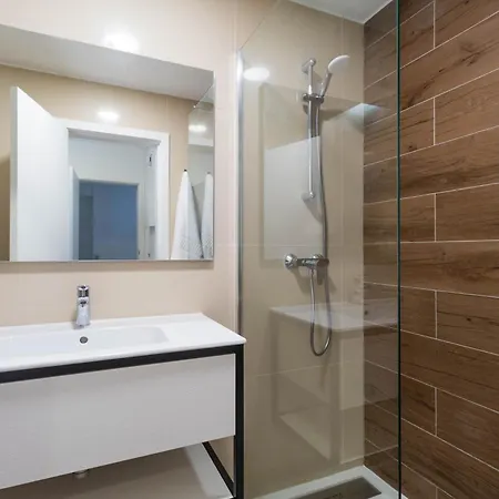 The Navigator - Ocean Heights オーリョス・デ・アーグァ