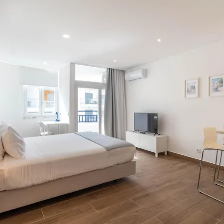 The Navigator - Ocean Heights Hotel