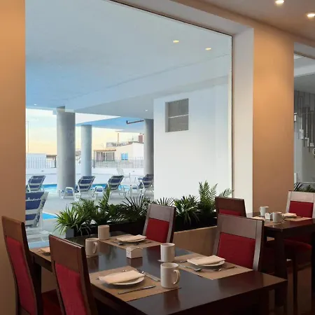 The Navigator - Ocean Heights & Residences Olhos de Agua (Albufeira)