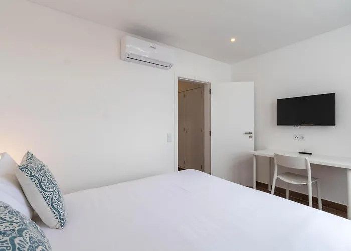 The Navigator - Ocean Heights Olhos de Água